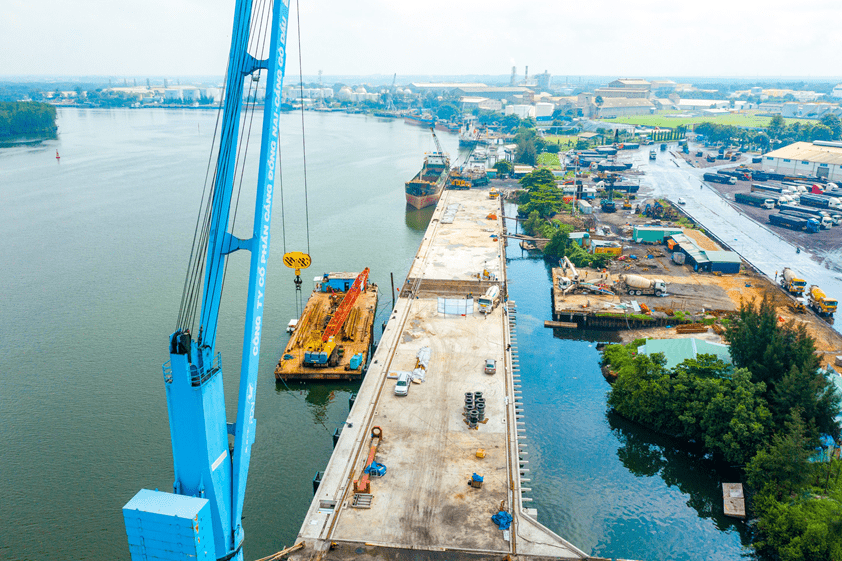 Thi công cầu cảng 30.000DWT (Bến B5 - Cảng Gò Dầu) 2